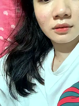 Yanzin502 naked stripping on cam for live sex video chat
