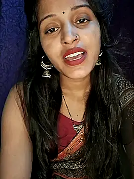 APKEDILKIQUEEN naked stripping on cam for live sex video chat