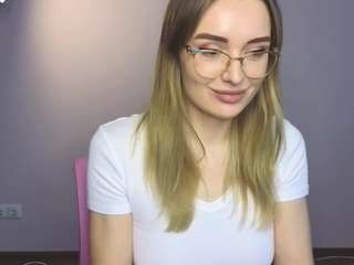 Caaarolline nude in hot Live Sex Chat