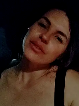 deadelia naked stripping on cam for live sex video chat