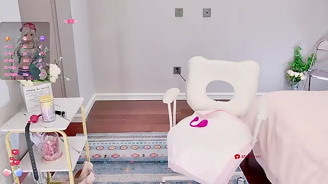 Ko_Alanna naked stripping on cam for live sex video chat