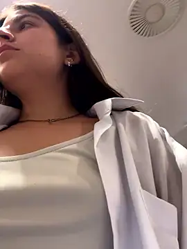 Lila_Stich naked stripping on cam for live sex video chat