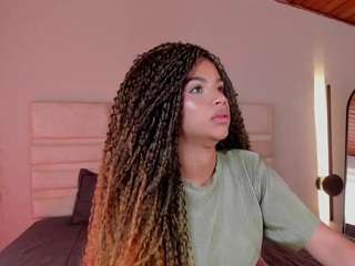 Nayahh , ❤️ nude in hot Live Sex Chat