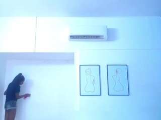 tiny-sexy-ebony nude in hot Live Sex Chat