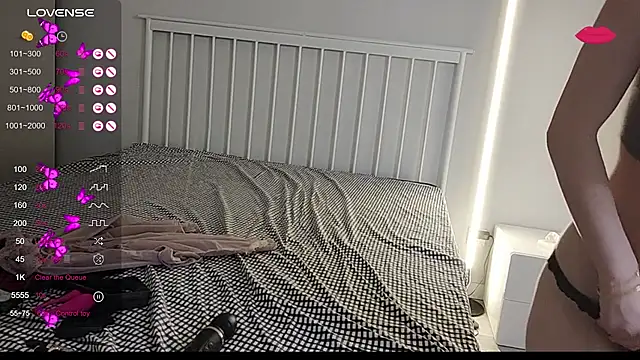 A-xena naked stripping on cam for live sex video chat