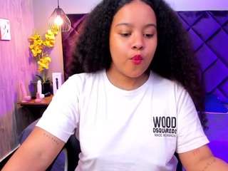 Aisha Evans nude in hot Live Sex Chat