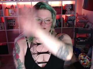 Codie Caine nude in hot Live Sex Chat
