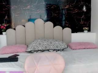kathia-Arnstrong nude in hot Live Sex Chat