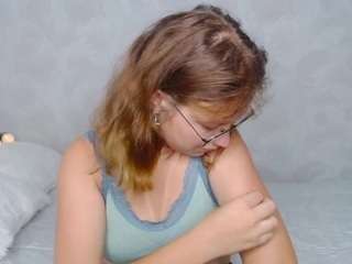 Kittycat-shy nude in hot Live Sex Chat