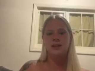 PrettyAzzKay nude in hot Live Sex Chat