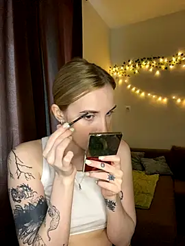 TallPolly naked stripping on cam for live sex video chat