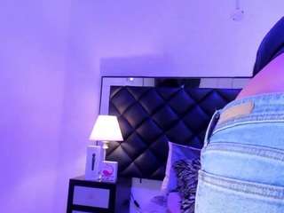 AlanaCooperr nude in hot Live Sex Chat