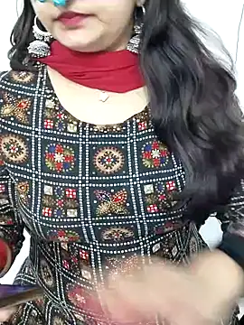 Cute-Ayesha naked stripping on cam for live sex video chat