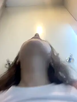 kate_nicepops_242424 naked stripping on cam for live sex video chat