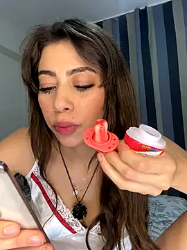 Nada_Princesse naked stripping on cam for live sex video chat