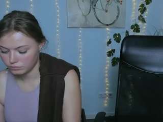 white-katty nude in hot Live Sex Chat