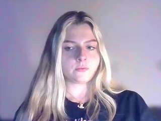 BritneyAmore nude in hot Live Sex Chat