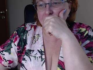 CurvyJoanna nude in hot Live Sex Chat