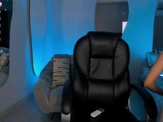 Danna Cruz nude in hot Live Sex Chat