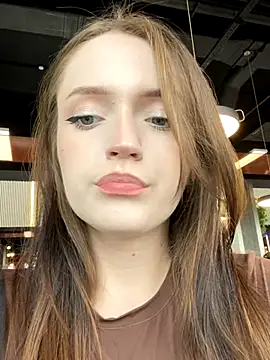 Jessi_meow naked stripping on cam for live sex video chat