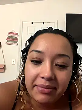 Lil_Latina naked stripping on cam for live sex video chat