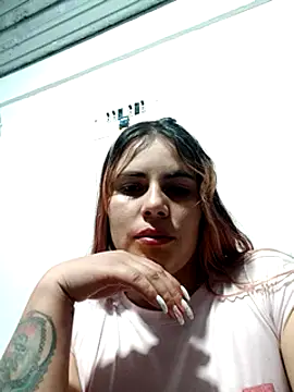 Misscata1106 naked stripping on cam for live sex video chat