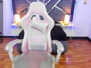 Shelin-lov nude in hot Live Sex Chat