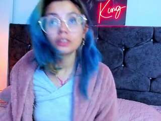 Yukky-Kuran nude in hot Live Sex Chat