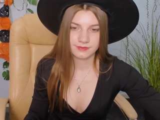 emma-kittyy nude in hot Live Sex Chat