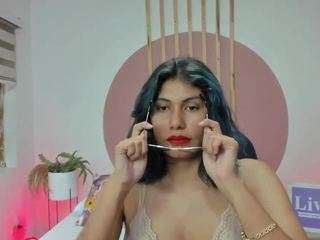 iriss-black nude in hot Live Sex Chat