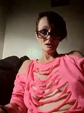 ivylee31 naked stripping on cam for live sex video chat