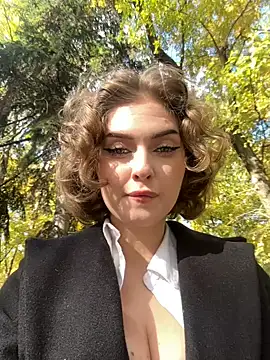 KarenScot naked stripping on cam for live sex video chat