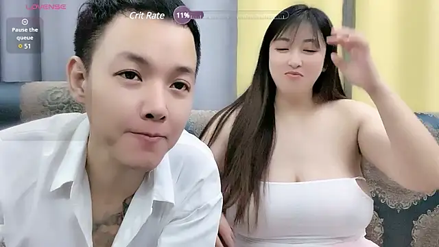 Lulu-y naked stripping on cam for live sex video chat