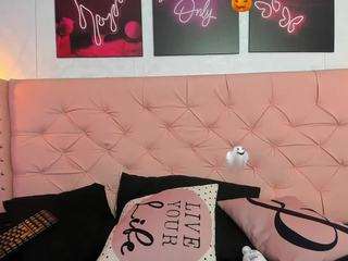 nicolanepalmer1 nude in hot Live Sex Chat