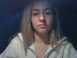 RosieJune nude in hot Live Sex Chat