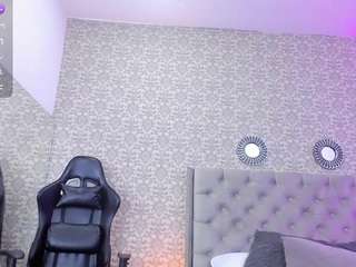 Lenaa Lion nude in hot Live Sex Chat