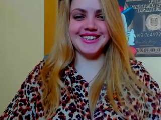 Maddlen nude in hot Live Sex Chat