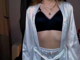 nicole-hot90 nude in hot Live Sex Chat