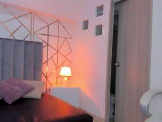 Sarah-Lopez7 nude in hot Live Sex Chat