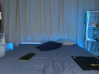 SkylerRaynee nude in hot Live Sex Chat