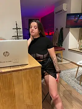 CrazySex_ naked stripping on cam for live sex video chat