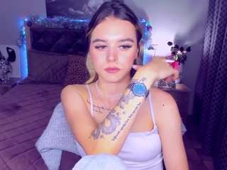 EmelyAdams nude in hot Live Sex Chat