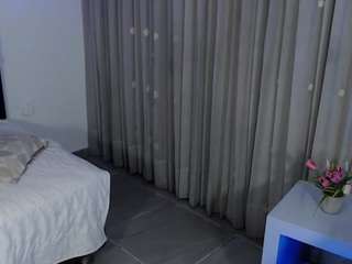 Emi nude in hot Live Sex Chat