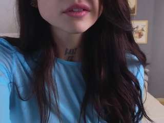 Irene-Woods nude in hot Live Sex Chat