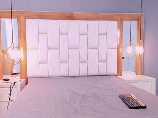 LunaaBellaa nude in hot Live Sex Chat