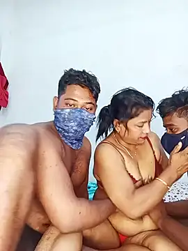 Mummy-beta naked stripping on cam for live sex video chat