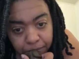 Thickqueen33 nude in hot Live Sex Chat