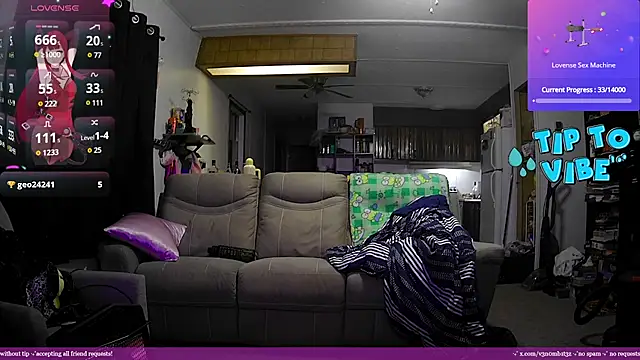 v3n0mb1t3z naked stripping on cam for live sex video chat