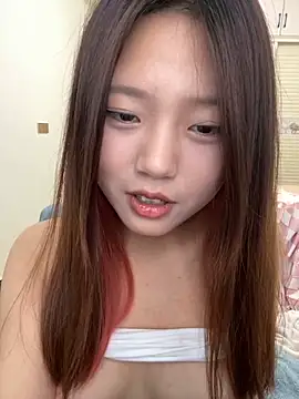 xiaomimi985 naked stripping on cam for live sex video chat