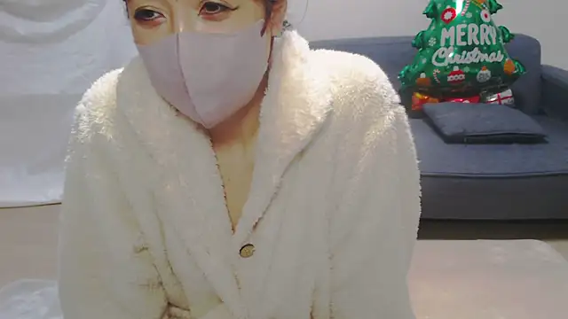 yooooo-chandesu naked stripping on cam for live sex video chat